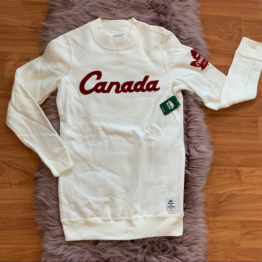 NWT Roots Crewneck Long Sweater